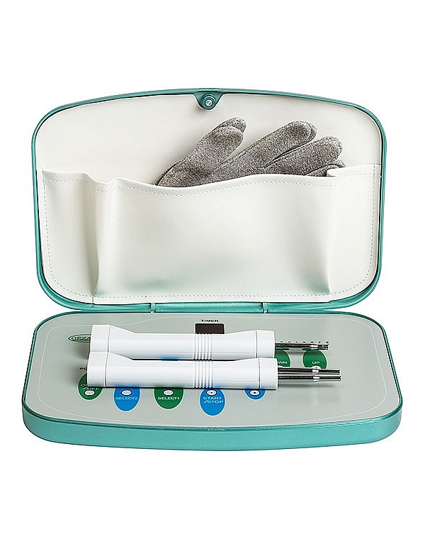 Gezatone Biolift 608 с открытой крышкой, электродами и перчатками